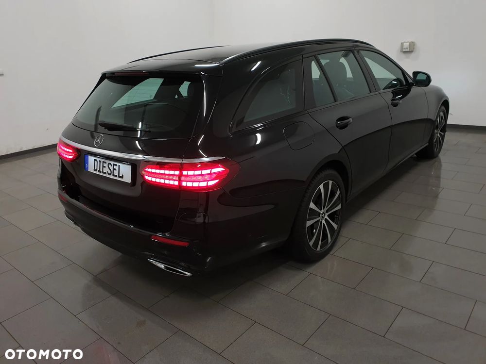 Mercedes-Benz Klasa E 300 de 4Matic 9G-TRONIC AMG Line - 6