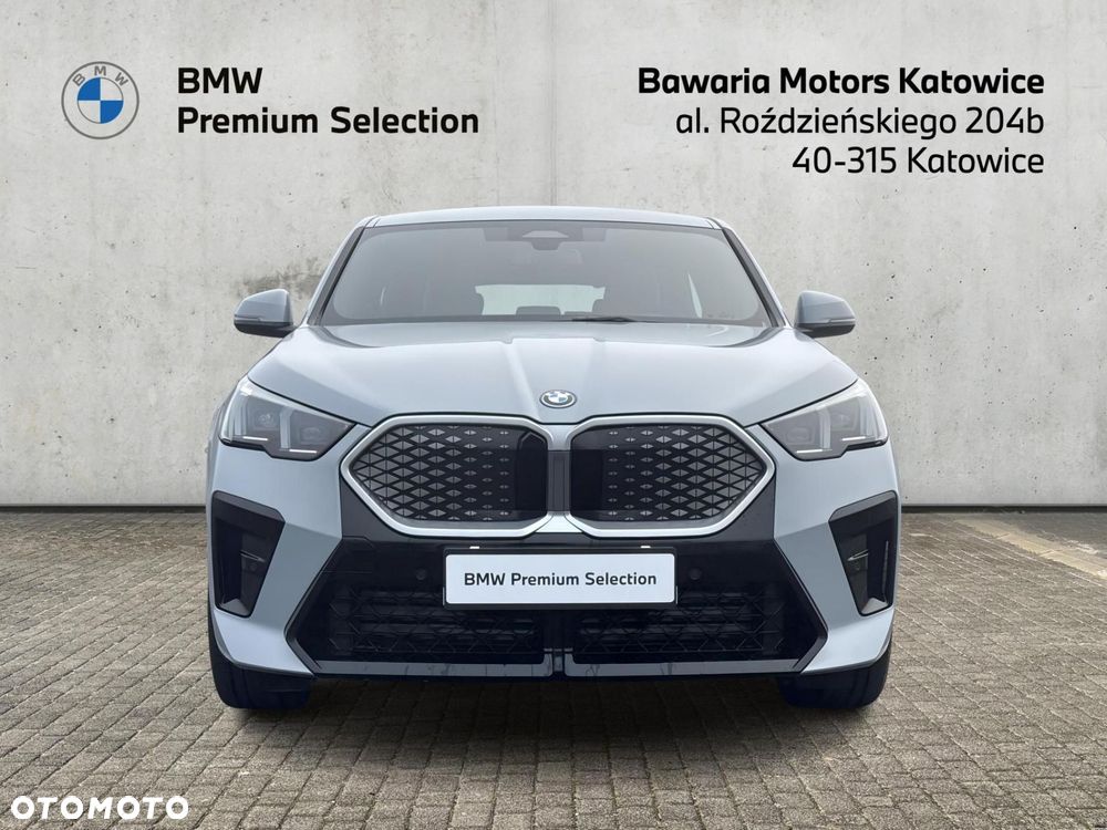 BMW iX2 xDrive30 66.5kWh M Sport - 8