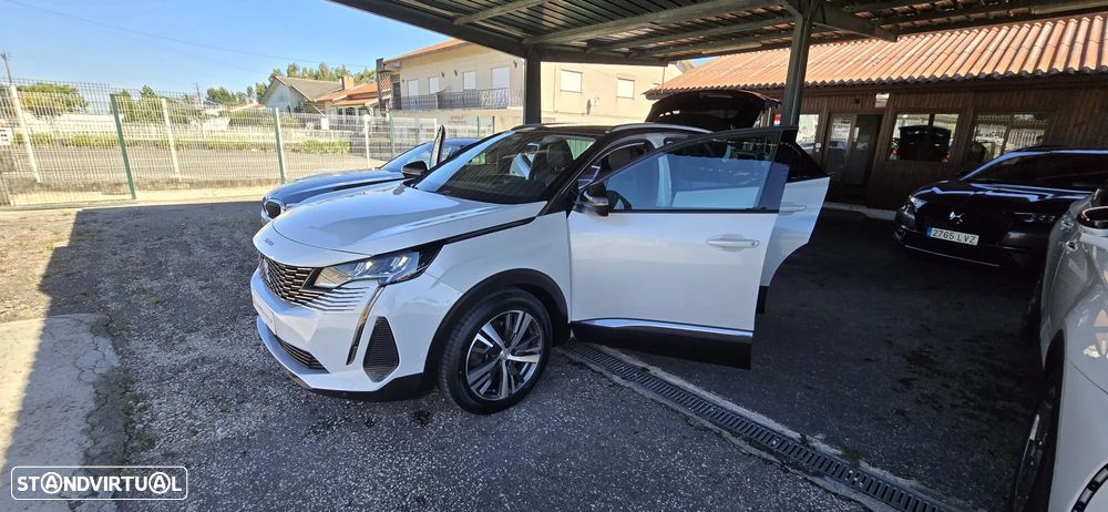 Peugeot 3008 Plug-In Hybrid 225 e-EAT8 Allure Pack - 34