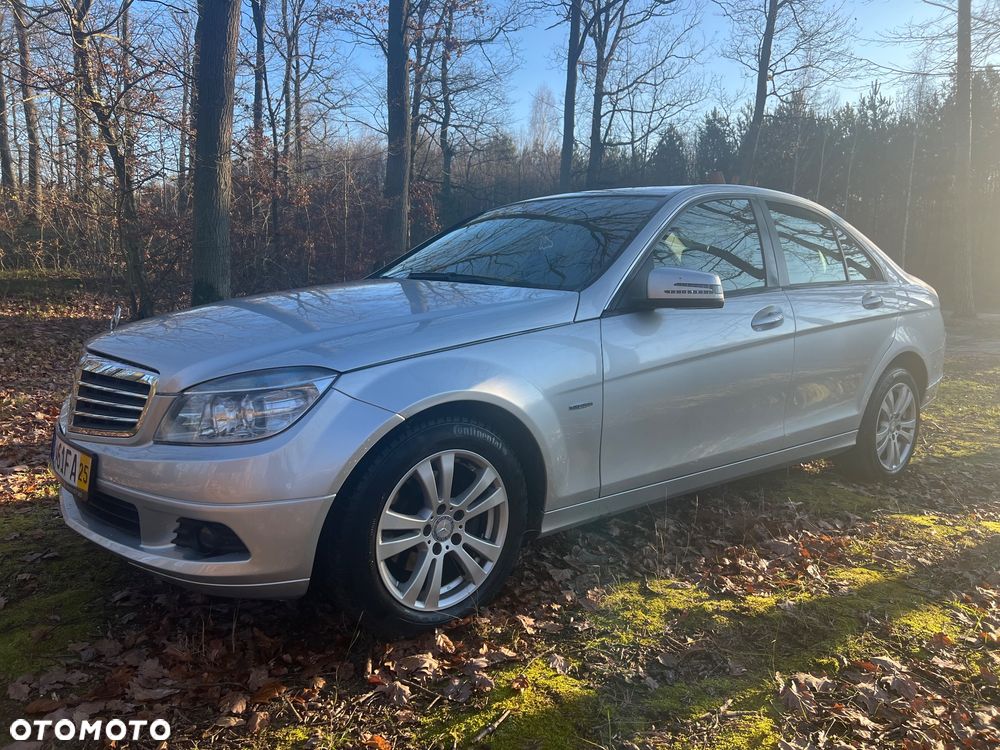 Mercedes-Benz Klasa C 180 Kompressor BlueEFFICIENCY Elegance - 4