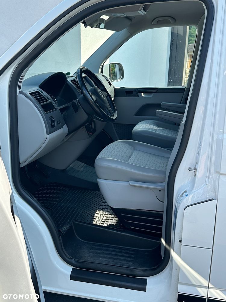Volkswagen Transporter - 19