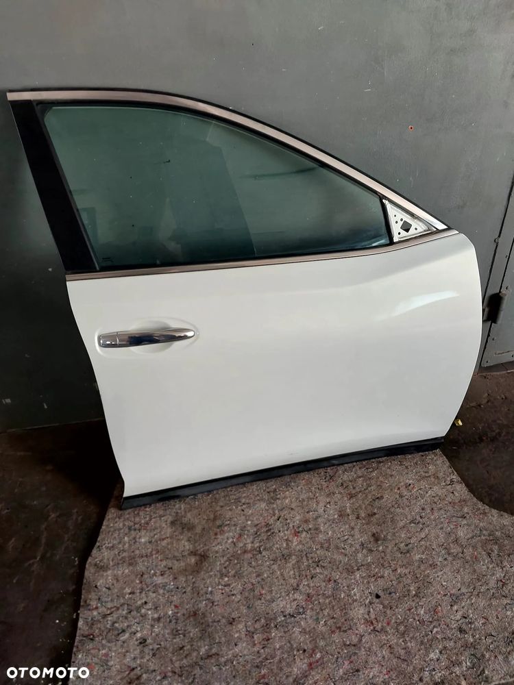 Nissan regue drzwi lewy przod prawy przod - 1
