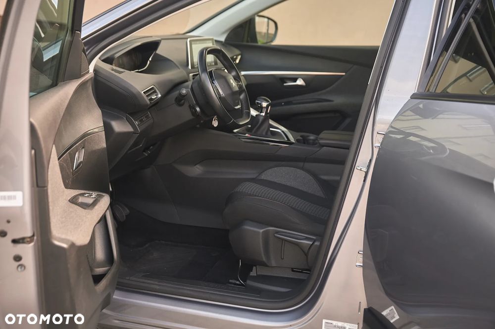 Peugeot 3008 PureTech 130 Stop & Start GPF Allure - 20
