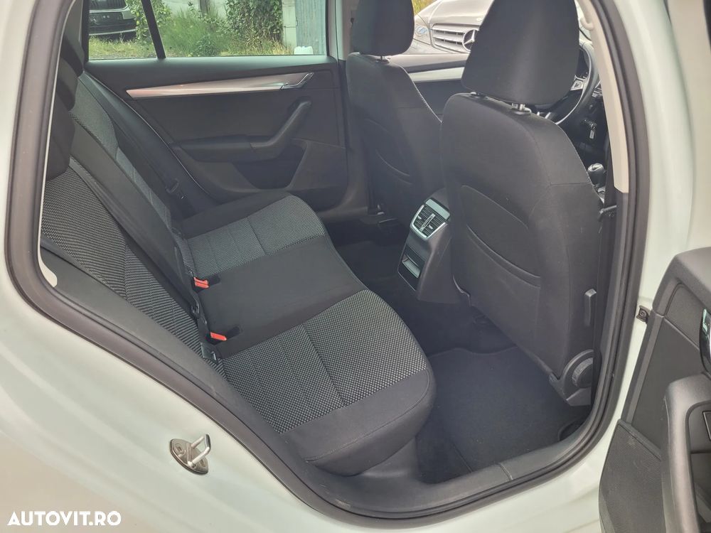 Skoda Octavia 1.6 TDI Ambition - 10
