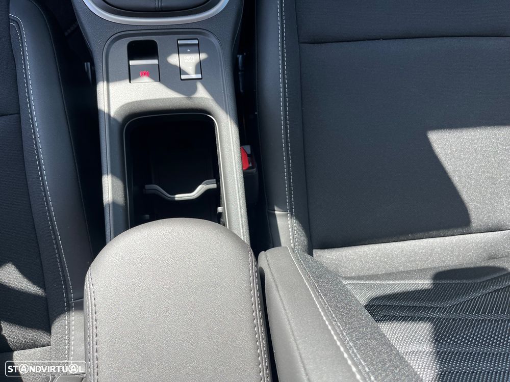 Jeep Avenger 1.2 GSE T3 Altitude - 39