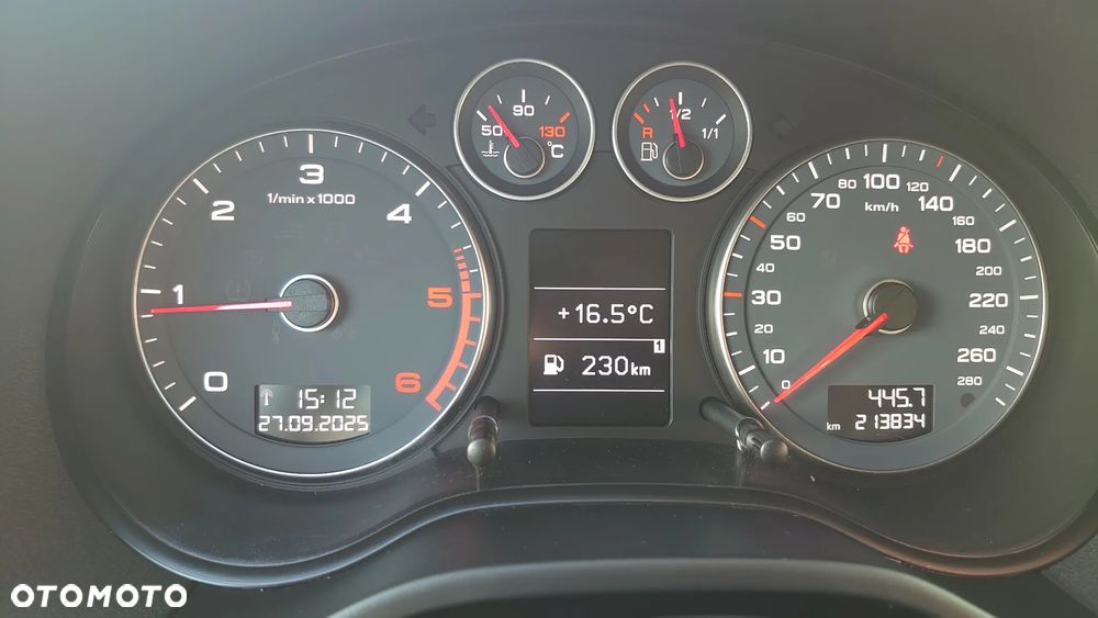 Audi A3 Sportback 2.0 TDI DPF S line Sportpaket - 32