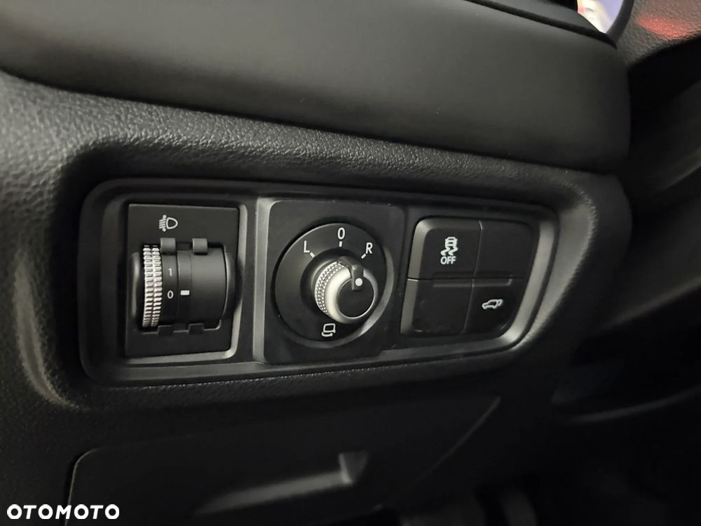 JAC J7 Plus CVT - 17