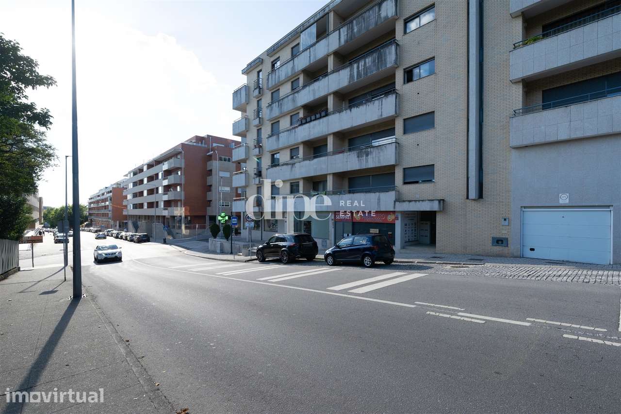 Loja com 220 m2 em Guimarães - Grande imagem: 5/7