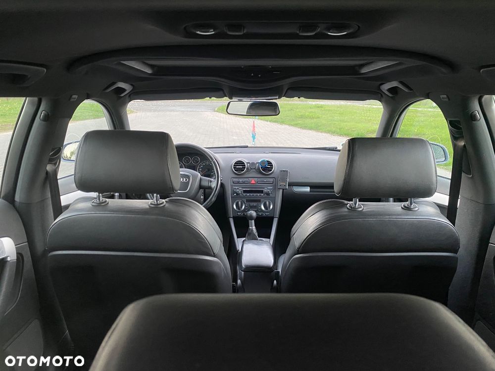 Audi A3 Sportback 2.0 TDI Ambition - 14