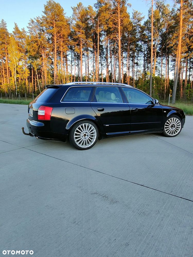 Audi A4 Avant - 10