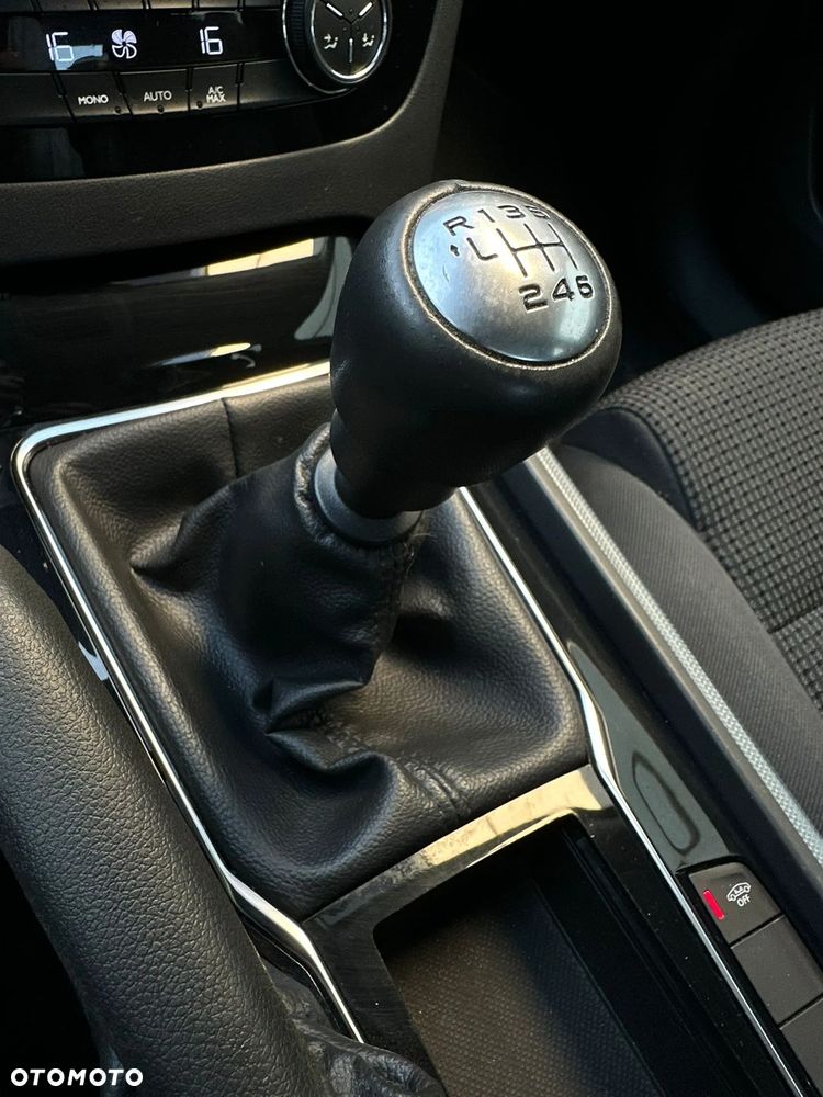 Peugeot 508 2.0 BlueHDi Active S&S - 15