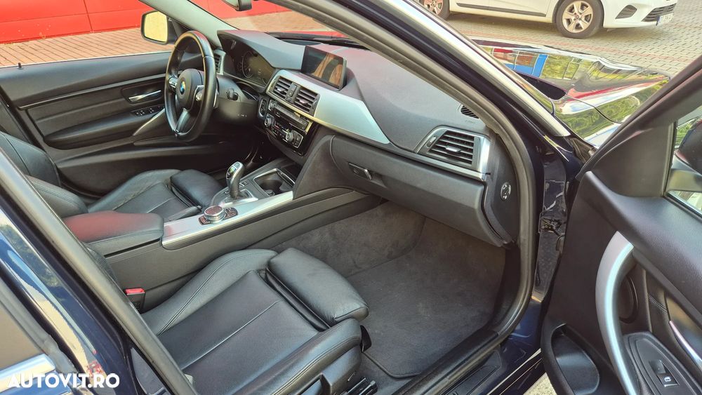 BMW Seria 3 320d Sport-Aut. Sport Line - 19