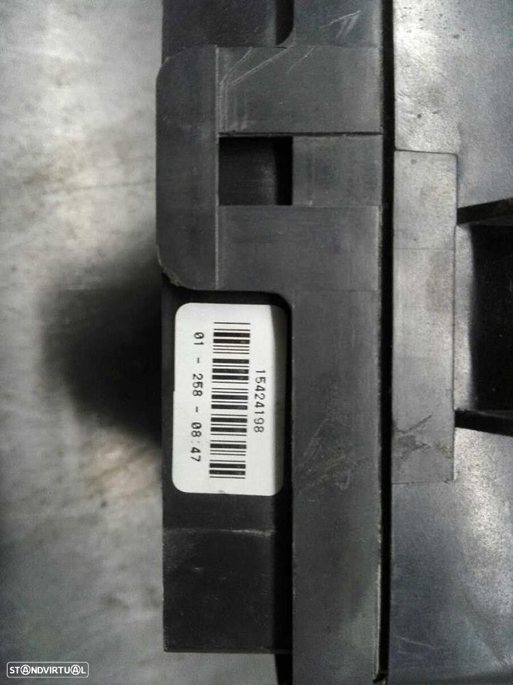 CAIXA RELÉS / FUSÍVEIS KIA SHUMA II SEDAN 2004 -15424198 - 1