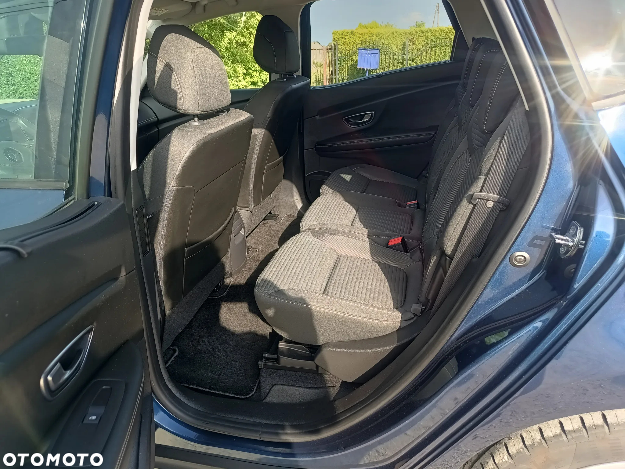 Renault Scenic - 11