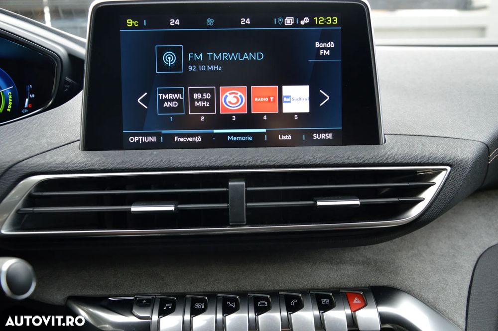 Peugeot 3008 PHEV 300 EAT8 4X4 GT - 17