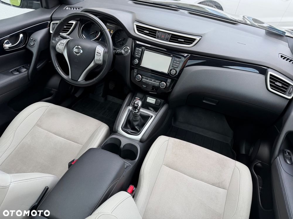 Nissan Qashqai 1.6 dCi 4x4 Tekna S&S - 23