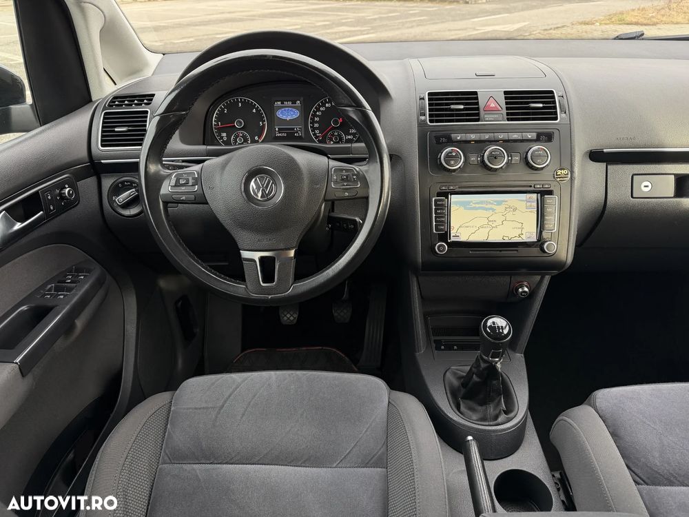 Volkswagen Touran 2.0 TDI DPF Highline - 5