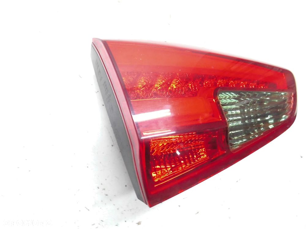 LAMPA W KLAPĘ 92403-A23 KIA CEED II KOMBI LEWA TYLNA LED ORYGINAŁ - 2