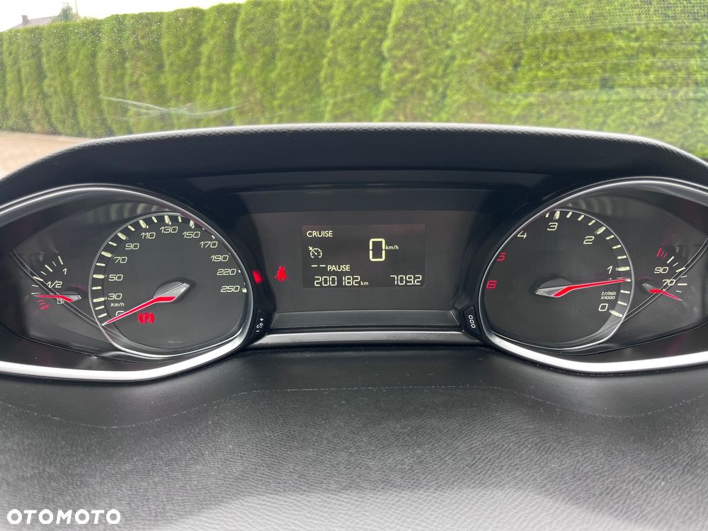 Peugeot 308 - 11
