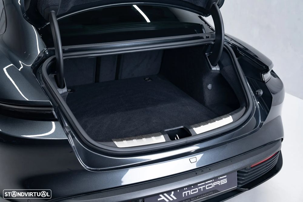 Porsche Taycan Turbo - 13