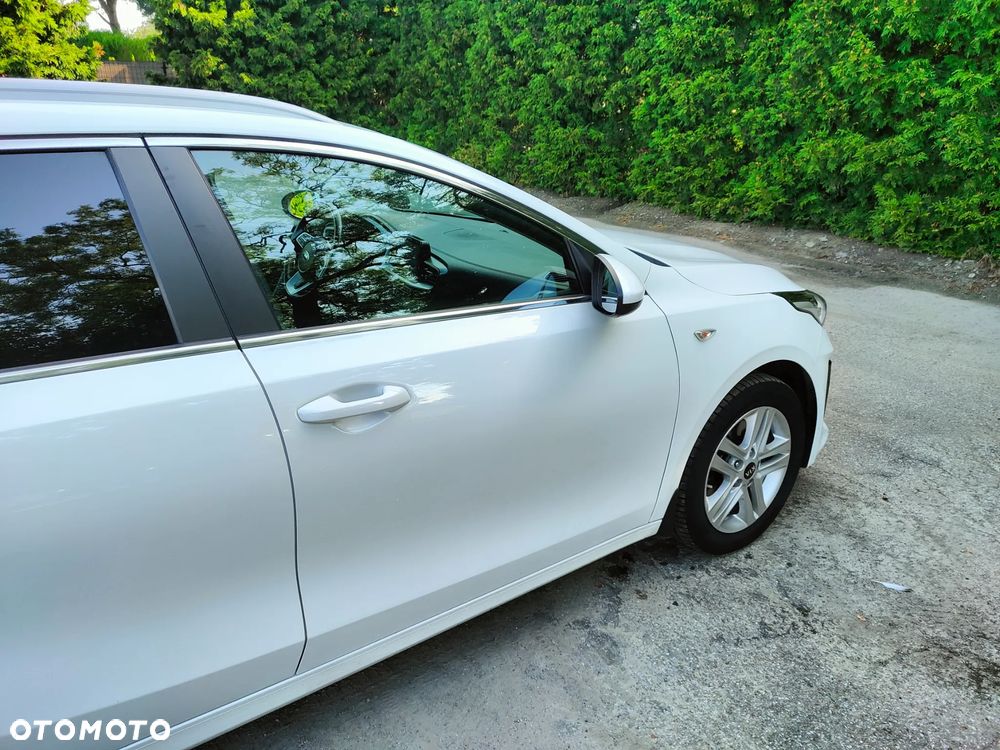 Kia Ceed 1.4 T-GDI M DCT - 14