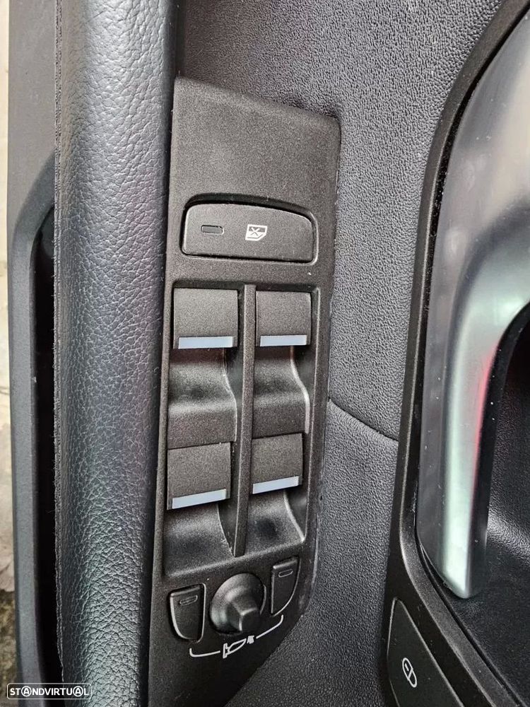 Land Rover Range Rover Evoque 2.0 D180 AWD S Auto - 6