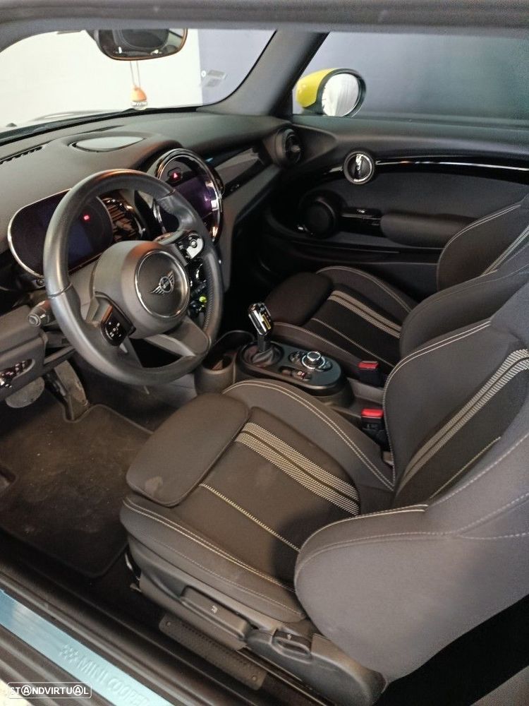 MINI 3 Portas Cooper SE - 4