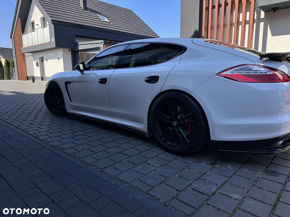 Porsche Panamera Turbo - 18