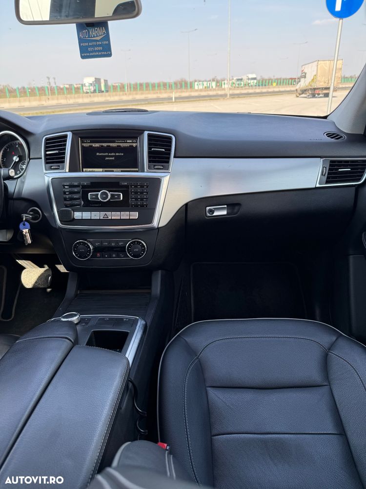 Mercedes-Benz ML - 12