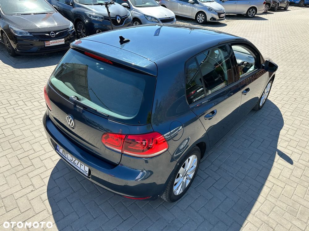 Volkswagen Golf - 33