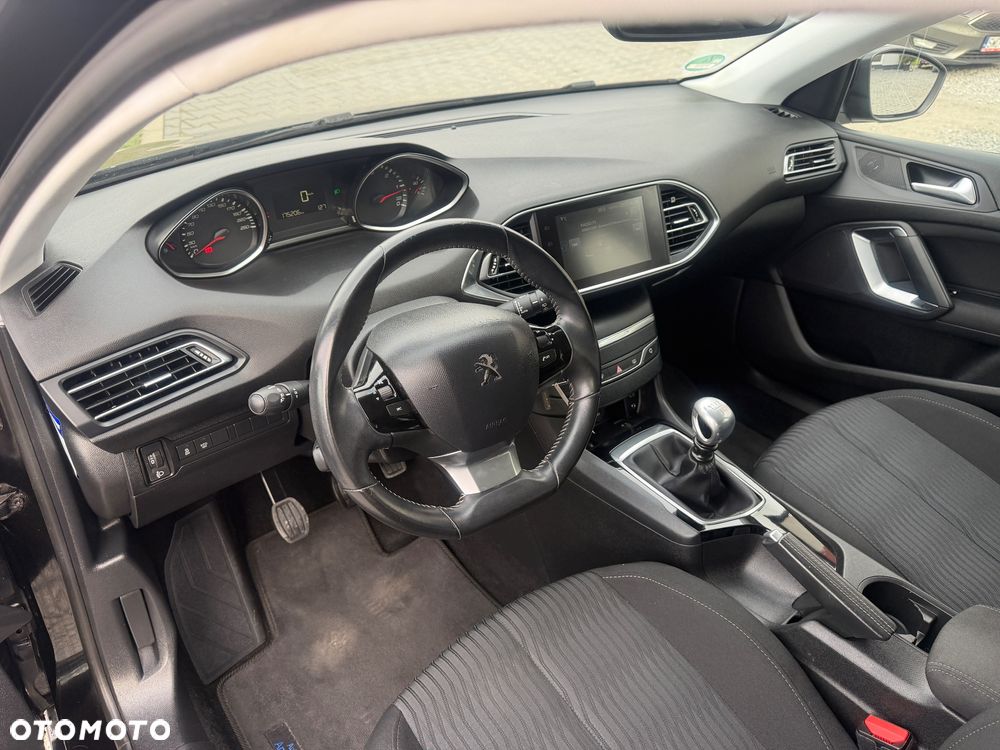 Peugeot 308 - 16