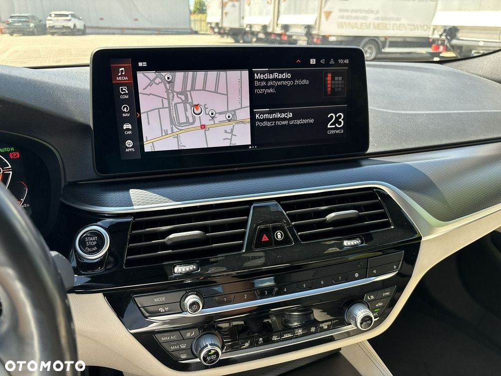 BMW Seria 5 530i xDrive mHEV M Sport sport - 25