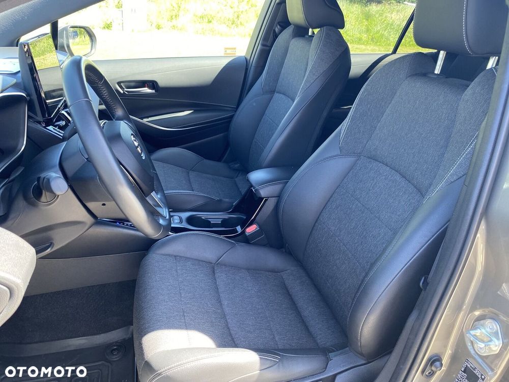 Toyota Corolla 1.8 Hybrid Style - 19