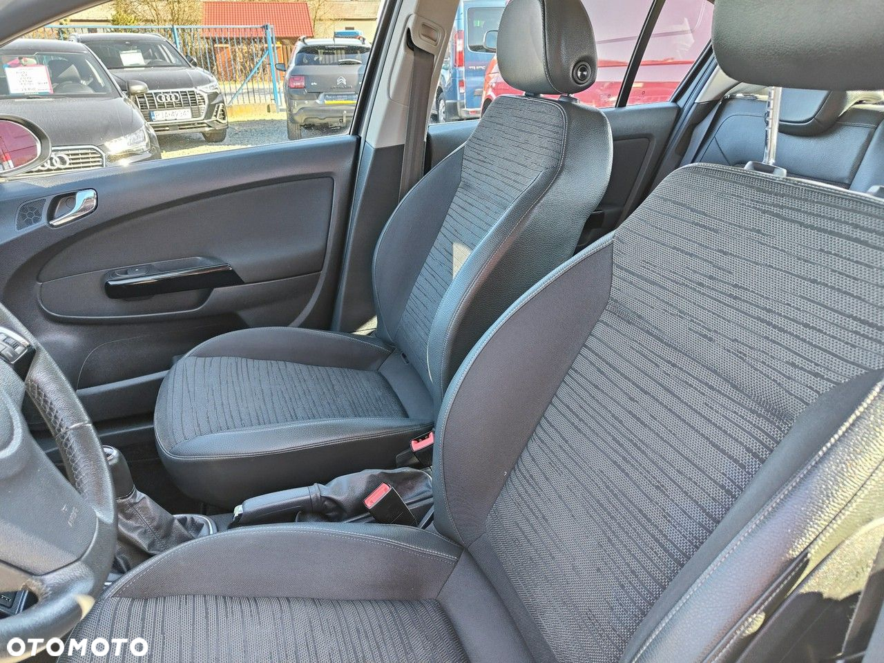 Opel Corsa 1.4 16V Energy - 13