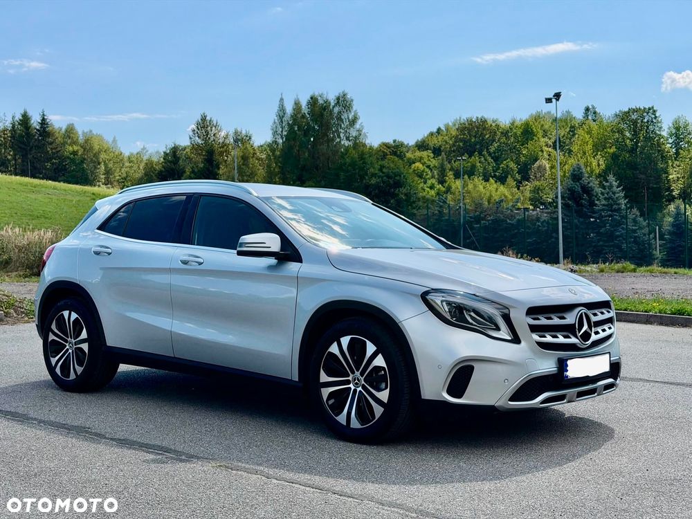 Mercedes-Benz GLA 180 7G-DCT Style - 8