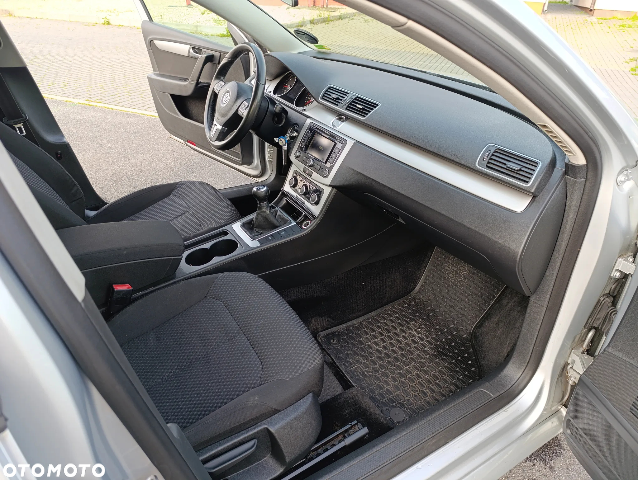 Volkswagen Passat Variant 1.6 TDI (BlueMotion Technology) Comfortline - 22