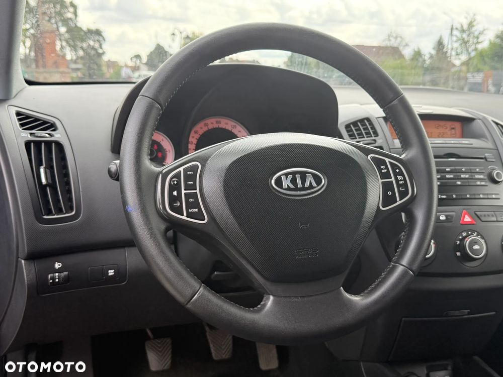 Kia Ceed Cee'd 1.6 Crdi Comfort + - 33