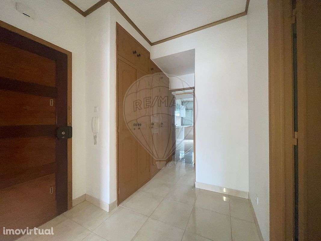 Apartamento T2 para arrendamento - Grande imagem: 3/13