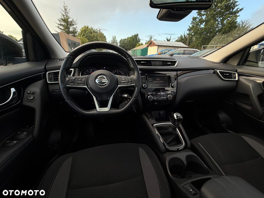Nissan Qashqai 1.3 DIG-T N-Connecta - 29