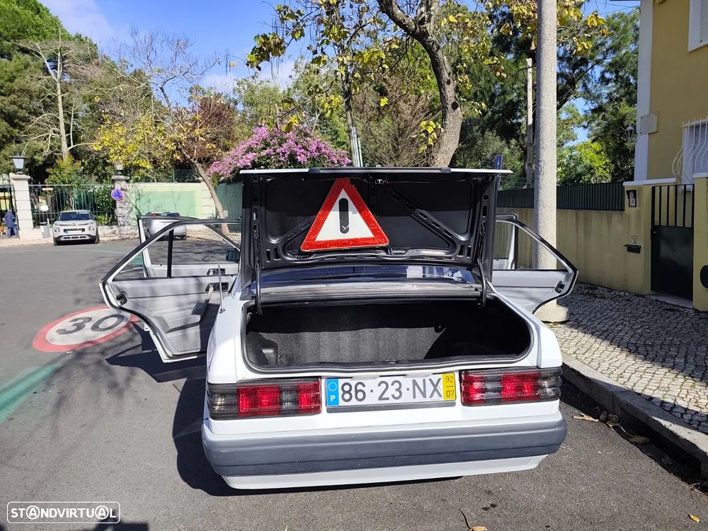 Mercedes-Benz W201 (1982-1993) 190 D 2.0 - 21