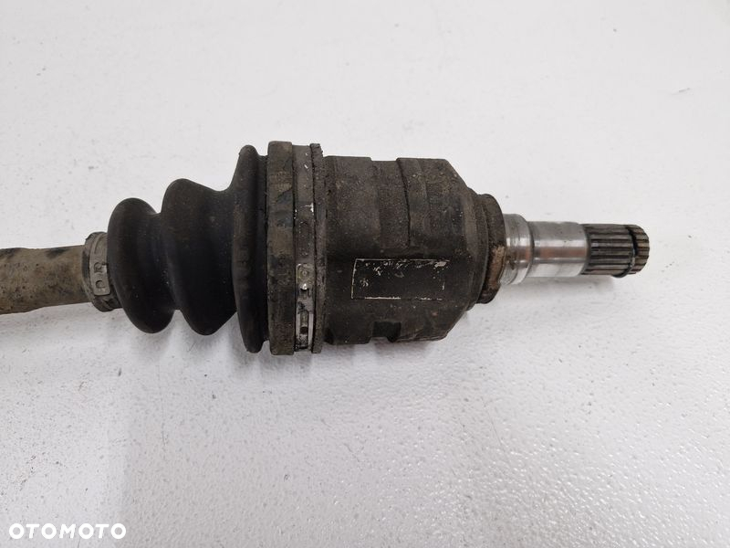 TOYOTA COROLLA VERSO 1 I 1.8 VVTI PÓŁOŚ PRAWY PRZÓD PRAWA PRZEDNIA DŁUGA - 3