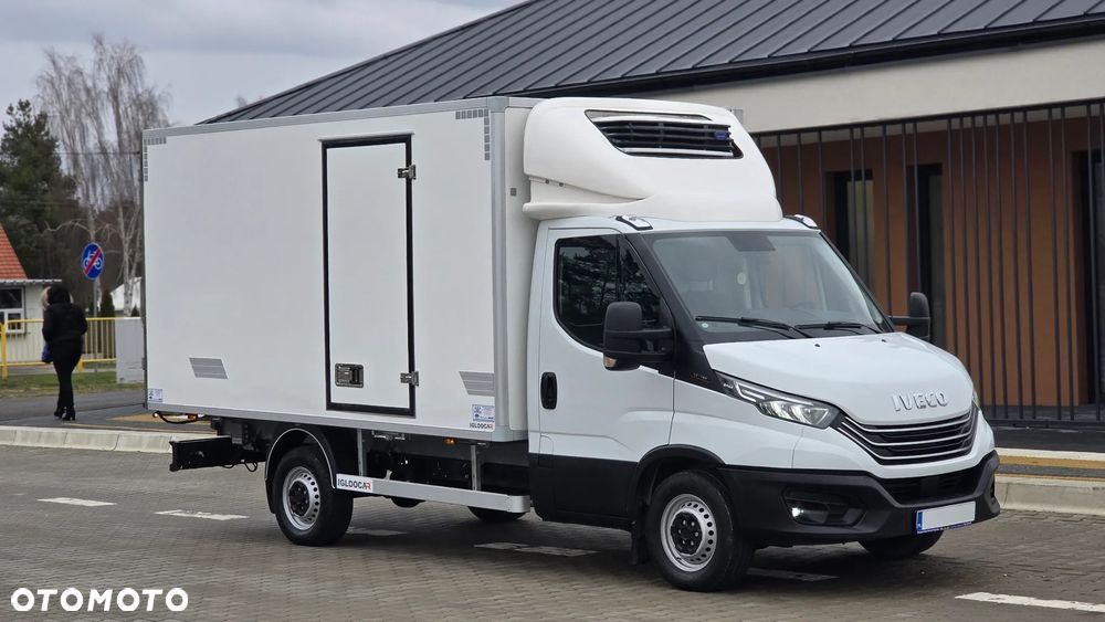 Iveco ❗️❗️DAILY 3.0 180Km 35S18 JAK NOWY ❗️❗️LIFT / CHŁODNIA MROŹNIA -32 +32 / ZASILANIE 230V / PIERWSZY WŁASCICIEL / NAVI / KAMERA COFANIA / FULL LED / TEMPOMAT AKTYWNY / GRUBA ŚCIANKA / ZABUDOWA IGLOOCAR / AGREGAT CARRIER / WERSJA WZMOCNIONA / FULL OPCJA / SERWIS ASO / SALON POLSKA /❗❗ JAK Z SALONU - NOWY -❗❗ - 12