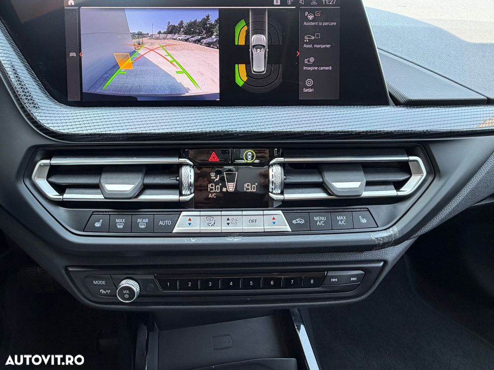 BMW Seria 1 118i Aut. Luxury Line - 24