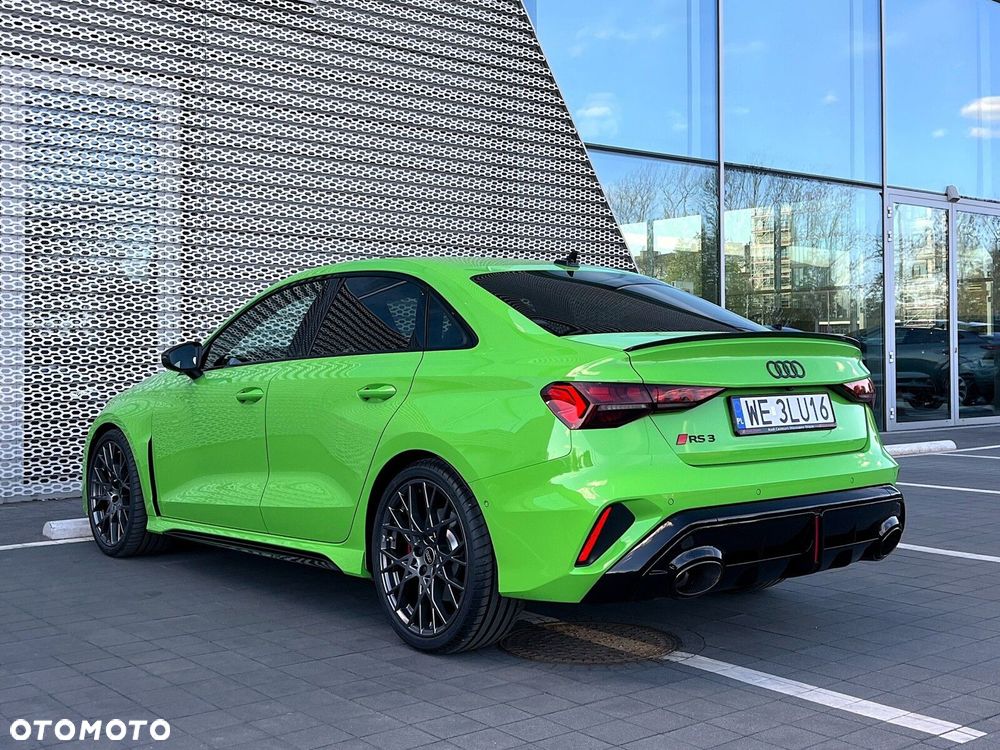 Audi RS3 Limousine - 4