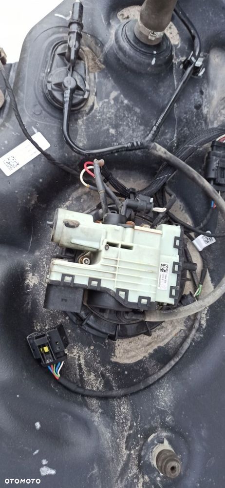 MERCEDES ML W166 166 2.2 CDI 250 zbiornik pompa adblue A1664706001 - 3