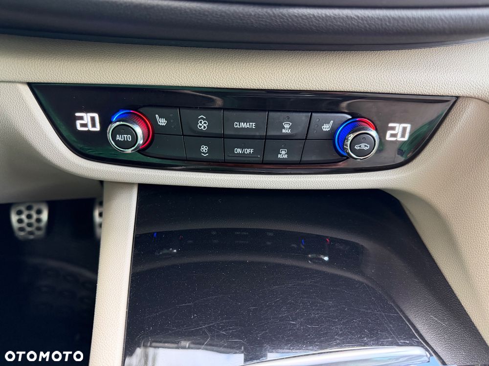 Opel Insignia - 20