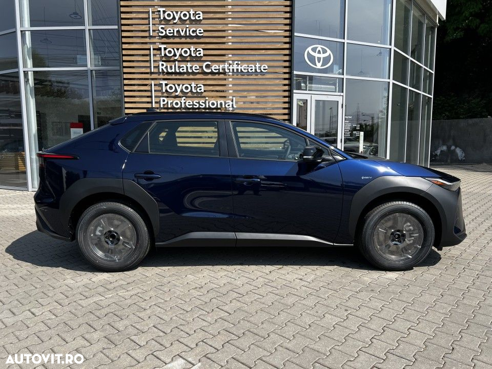Toyota BZ4X 150 KW FWD (4x2) Dynamic - 2