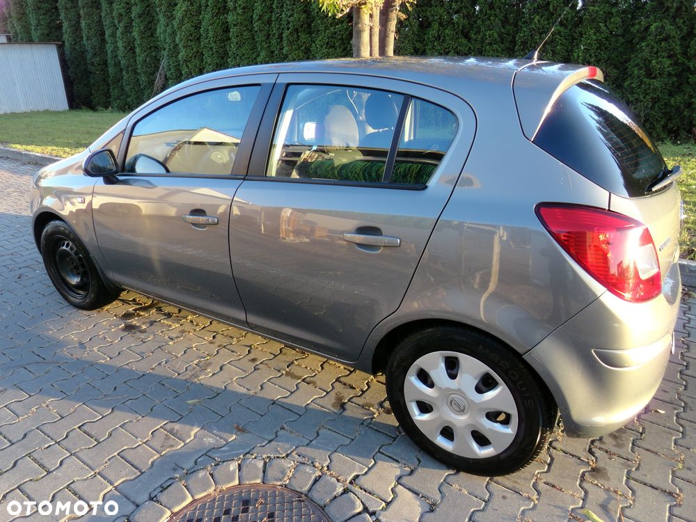 Opel Corsa - 2