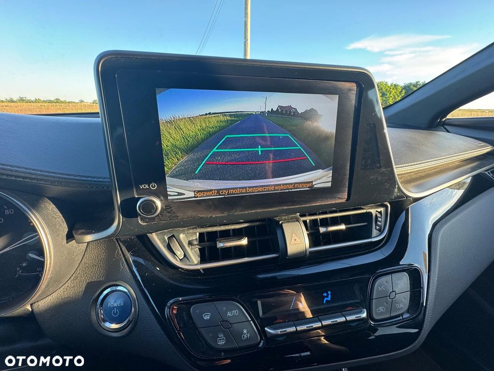 Toyota C-HR Style Selection - 25