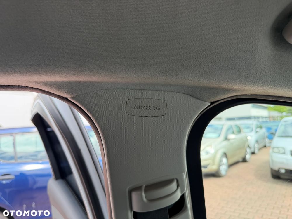 Ford C-MAX 1.6 TDCi DPF Ambiente - 22